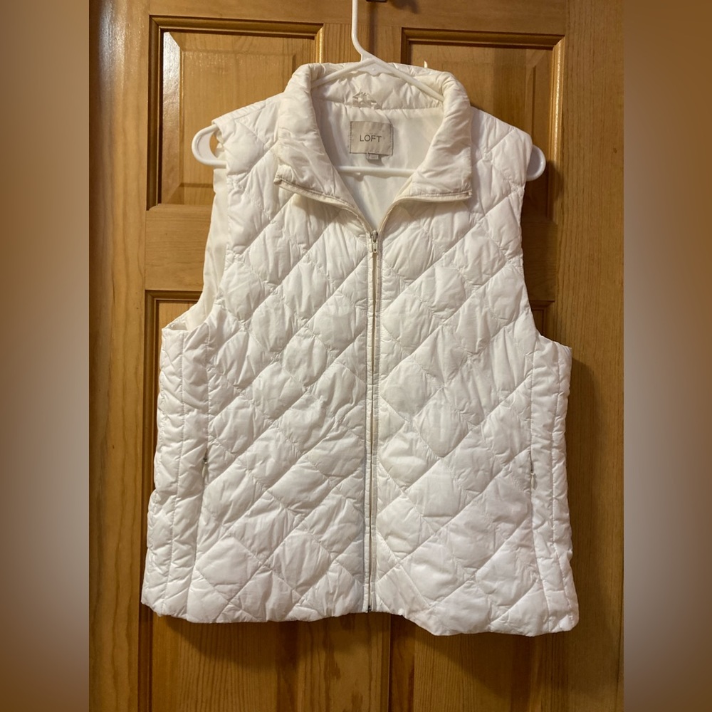Loft Puffy Vest